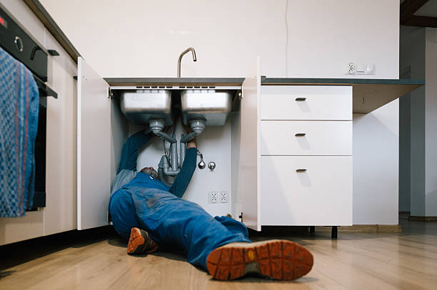 Professional Leak Detection technician working in Westland, MI